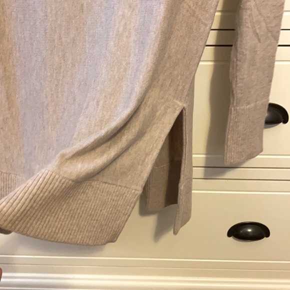 Loft turtle neck tunic sweater - Picture 8 of 9